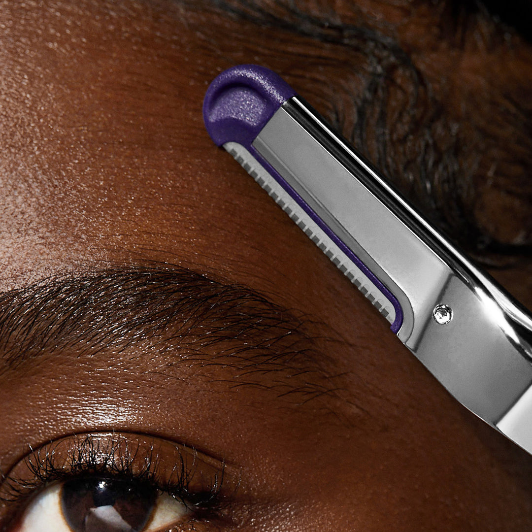 Exfoliate & Smooth Your Skin with Dermaplane Razor | Flamingo