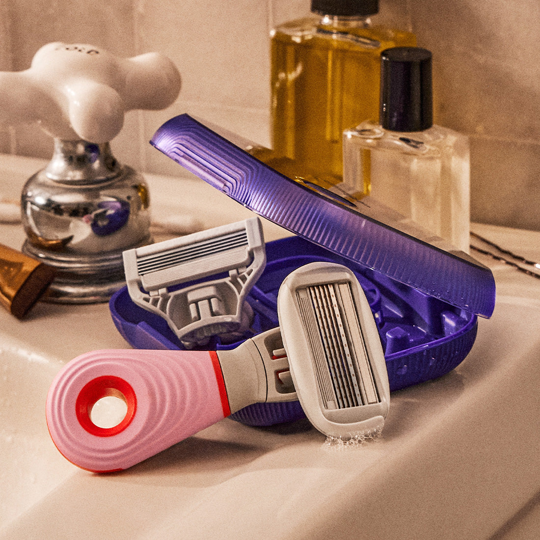 Mini Body & Pubic Travel Razor – Flamingo