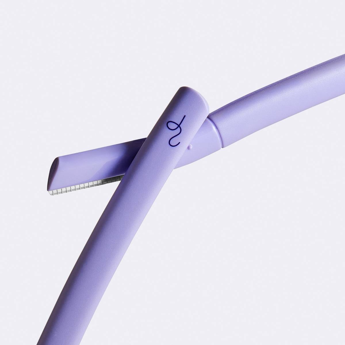 Dermaplane Razor Printed Pattern Disposable Dermaplane Razors for.a Smooth Face | Flamingo